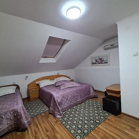 Casa Bianca Hotel Două Mai Kültér fotó