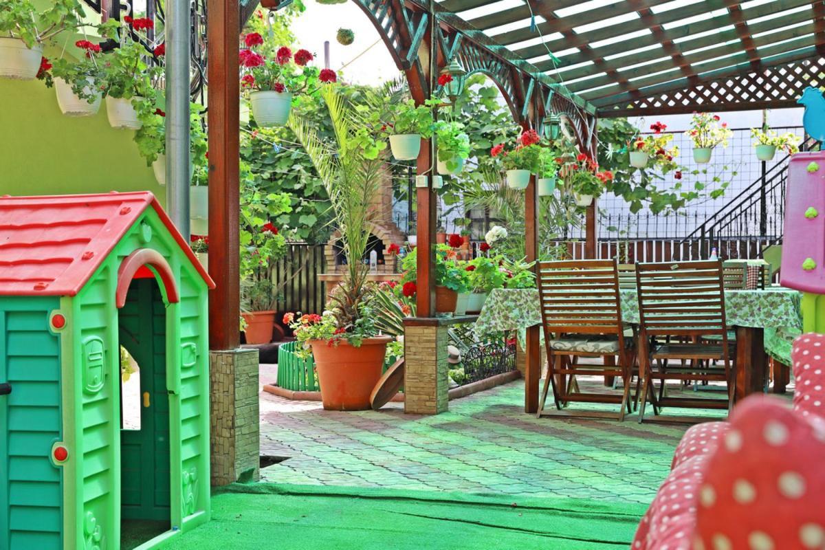 Casa Bianca Hotel Două Mai Kültér fotó