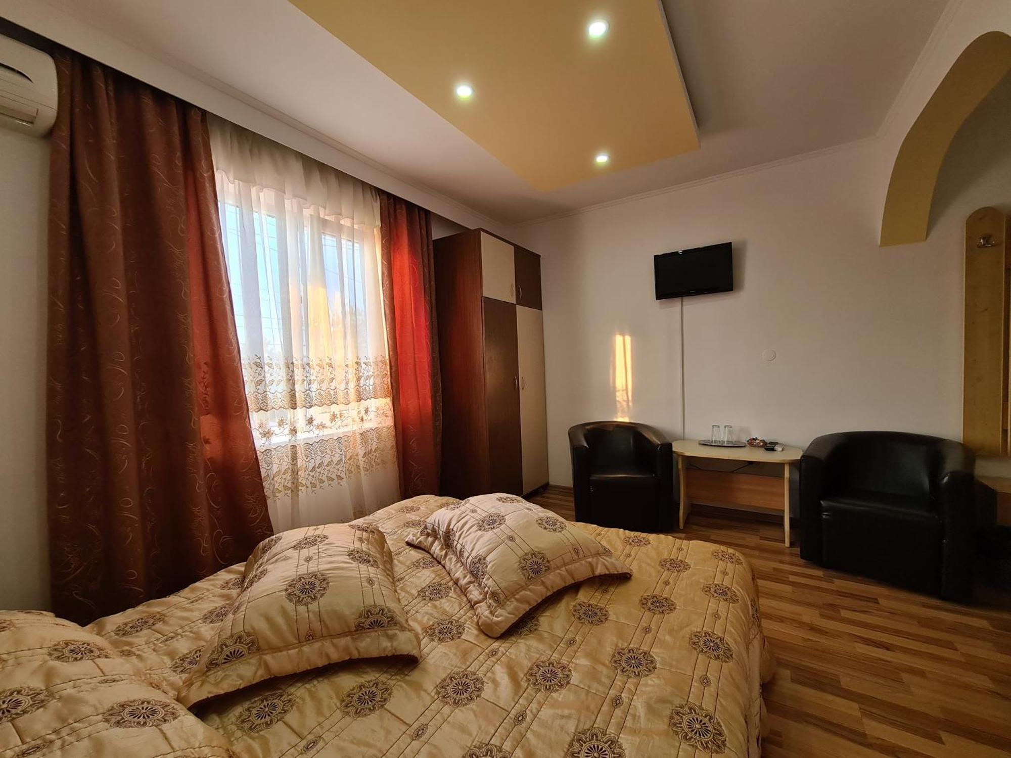 Casa Bianca Hotel Două Mai Kültér fotó